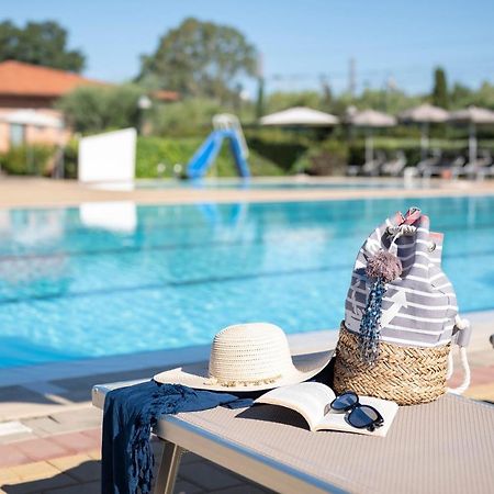 Villaggio Il Girasole ฟอลลอนนีกา ภายนอก รูปภาพ