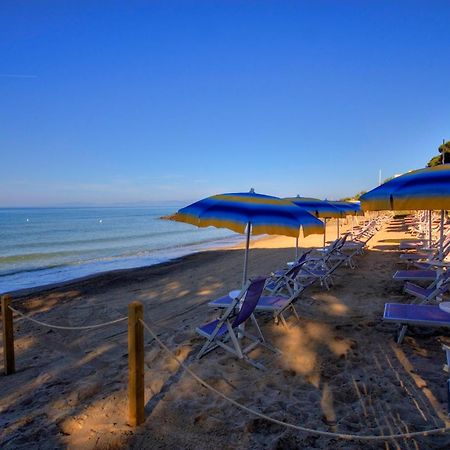 Villaggio Il Girasole ฟอลลอนนีกา ภายนอก รูปภาพ