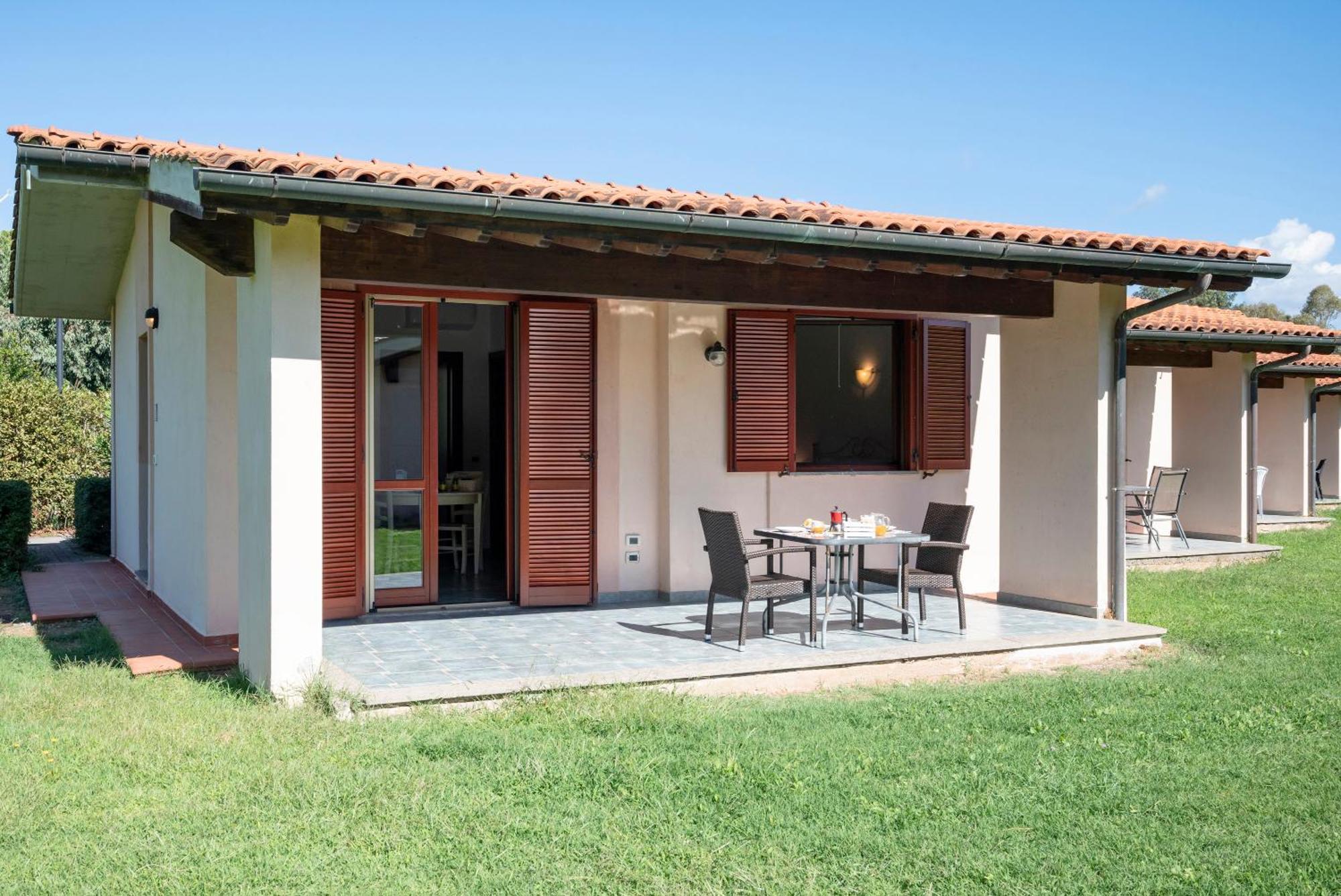 Villaggio Il Girasole ฟอลลอนนีกา ภายนอก รูปภาพ