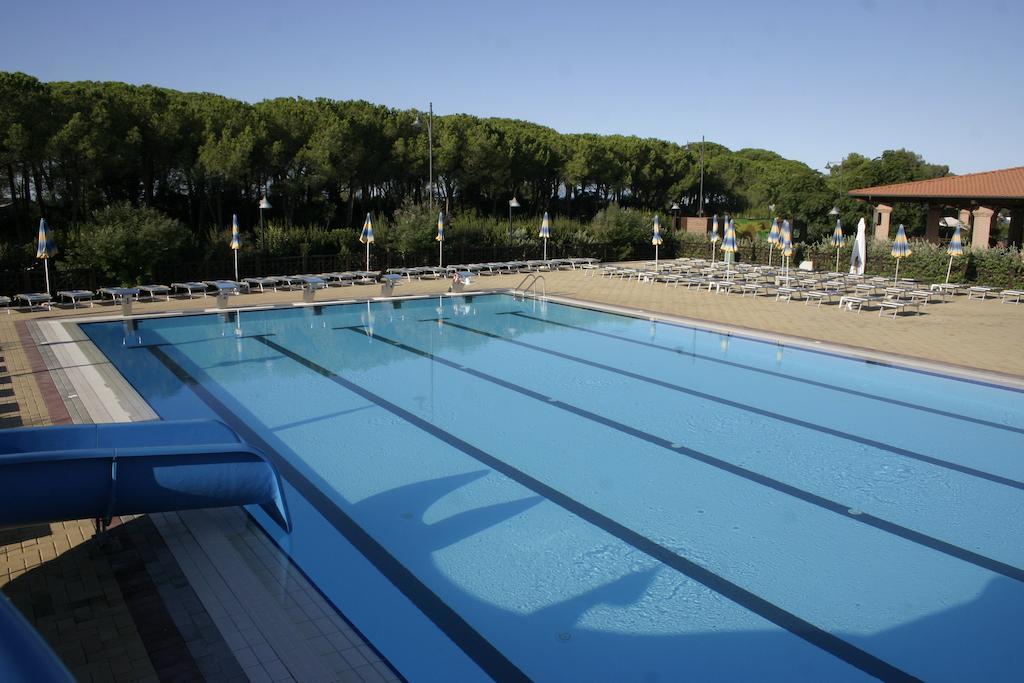 Villaggio Il Girasole ฟอลลอนนีกา ภายนอก รูปภาพ
