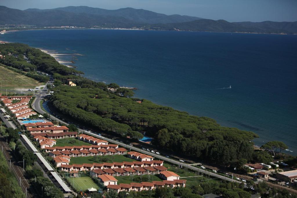 Villaggio Il Girasole ฟอลลอนนีกา ภายนอก รูปภาพ