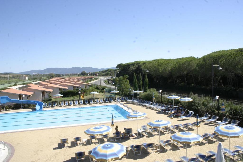 Villaggio Il Girasole ฟอลลอนนีกา ภายนอก รูปภาพ